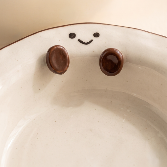 Cocoa Beans Straw Hat Plate top view - MoriMori Home