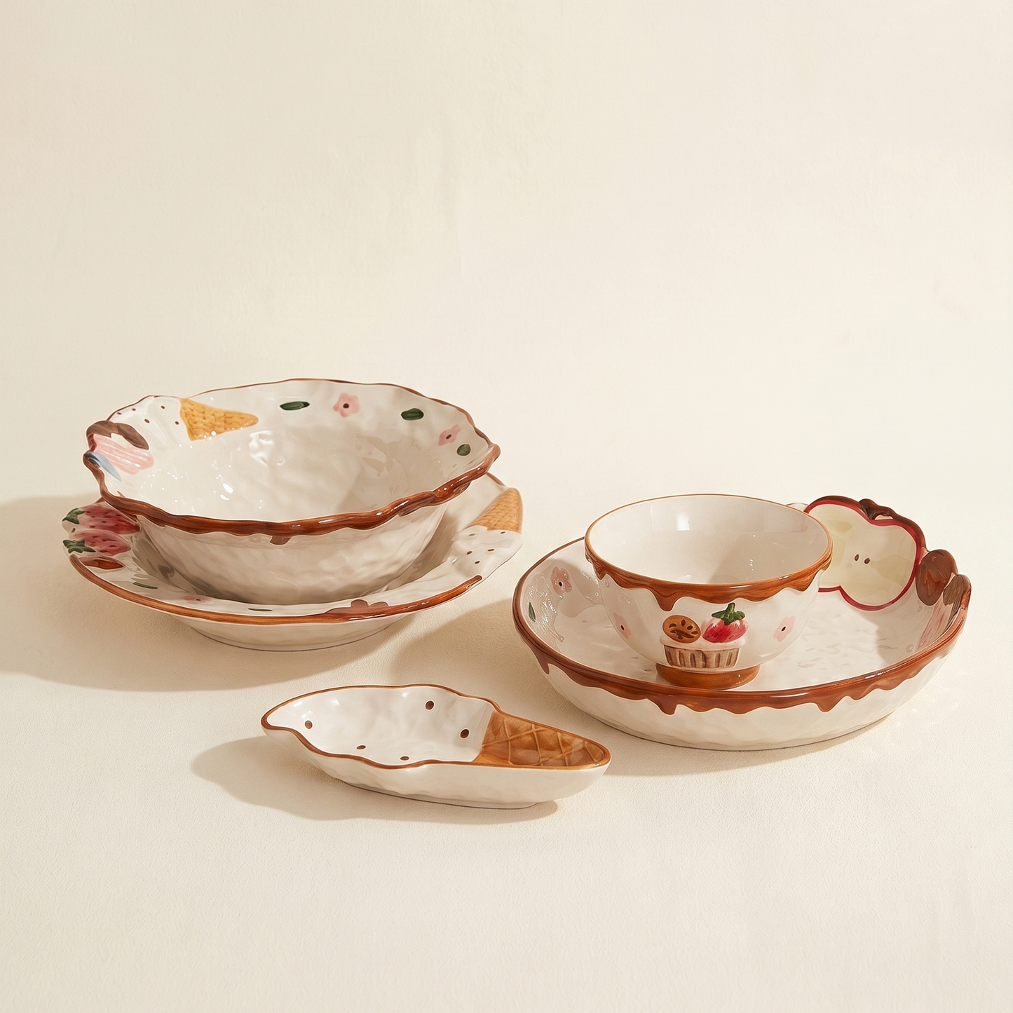 Embossed Apple Tableware Set · 5 Piece