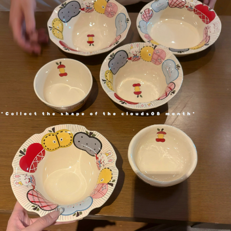 Apple Rabbit Series Plate · 8.5”