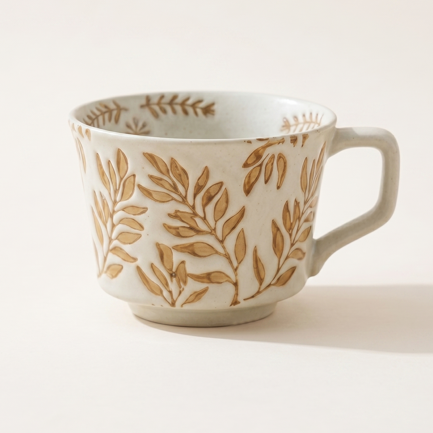 Bean Leaf Embossed Ceramic Mug 11.8 oz carved leaf pattern - MoriMori Home