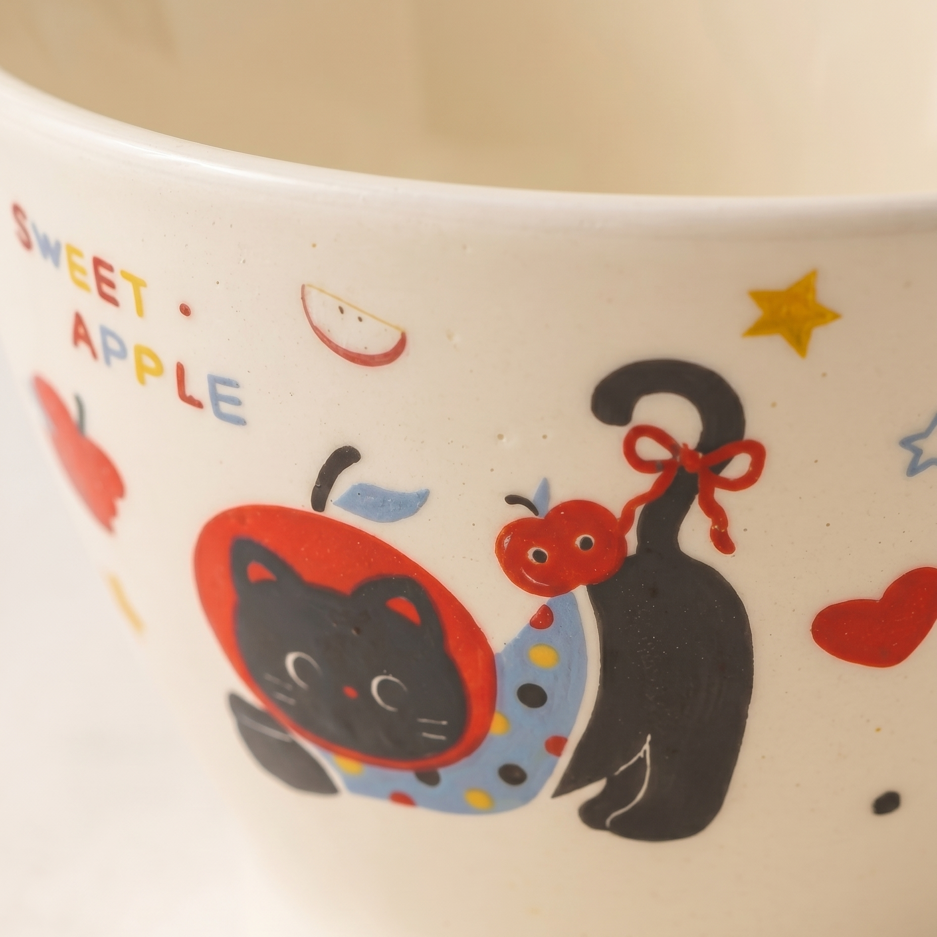 Black Cat Ceramic Bowl Apple Hat variant - MoriMori Home
