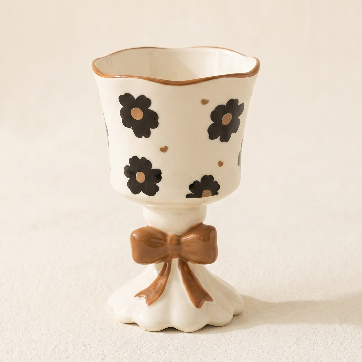Bowknot Flower Goblet Ceramic Mug · Black Flower · Gift Bag