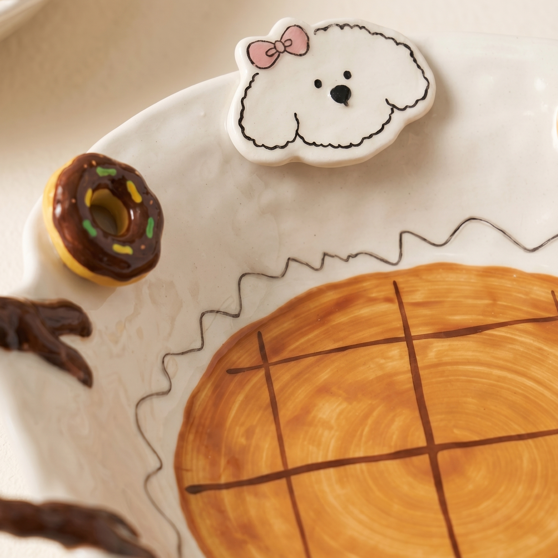 Caramel Puppy Braided Double-Ear Plate styled - MoriMori Home