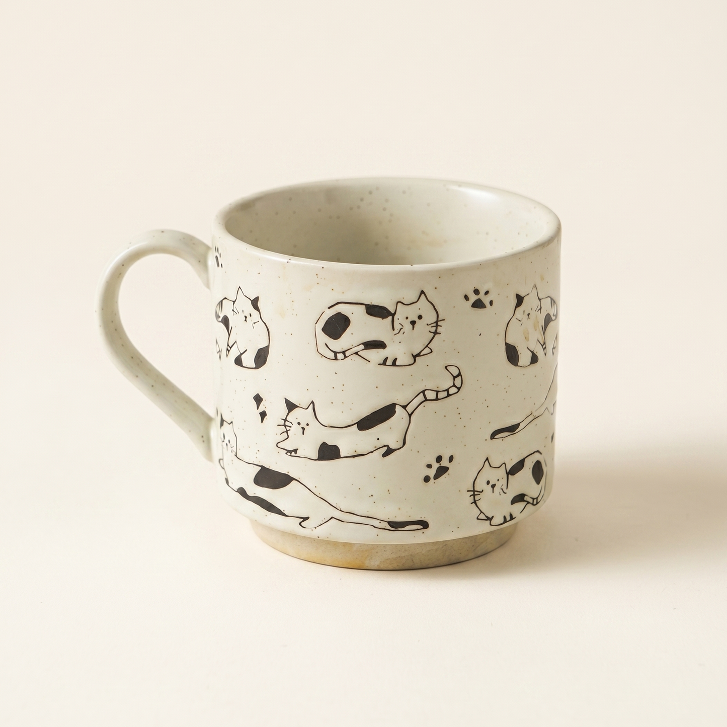 Vintage Style Ceramic Mug · 11.8 oz