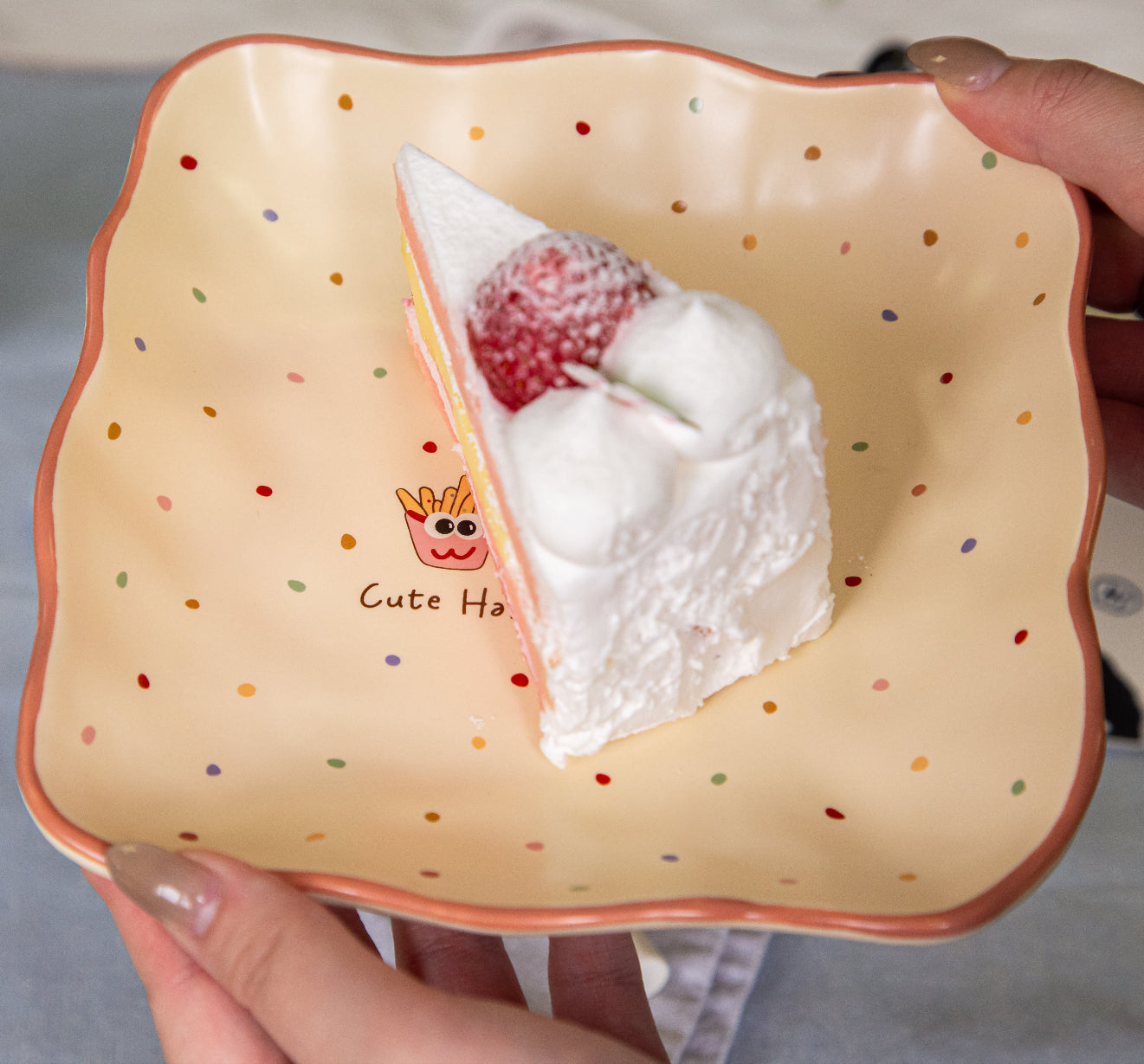 Happy Burger Illustrated Ceramic Square Plate · 8"