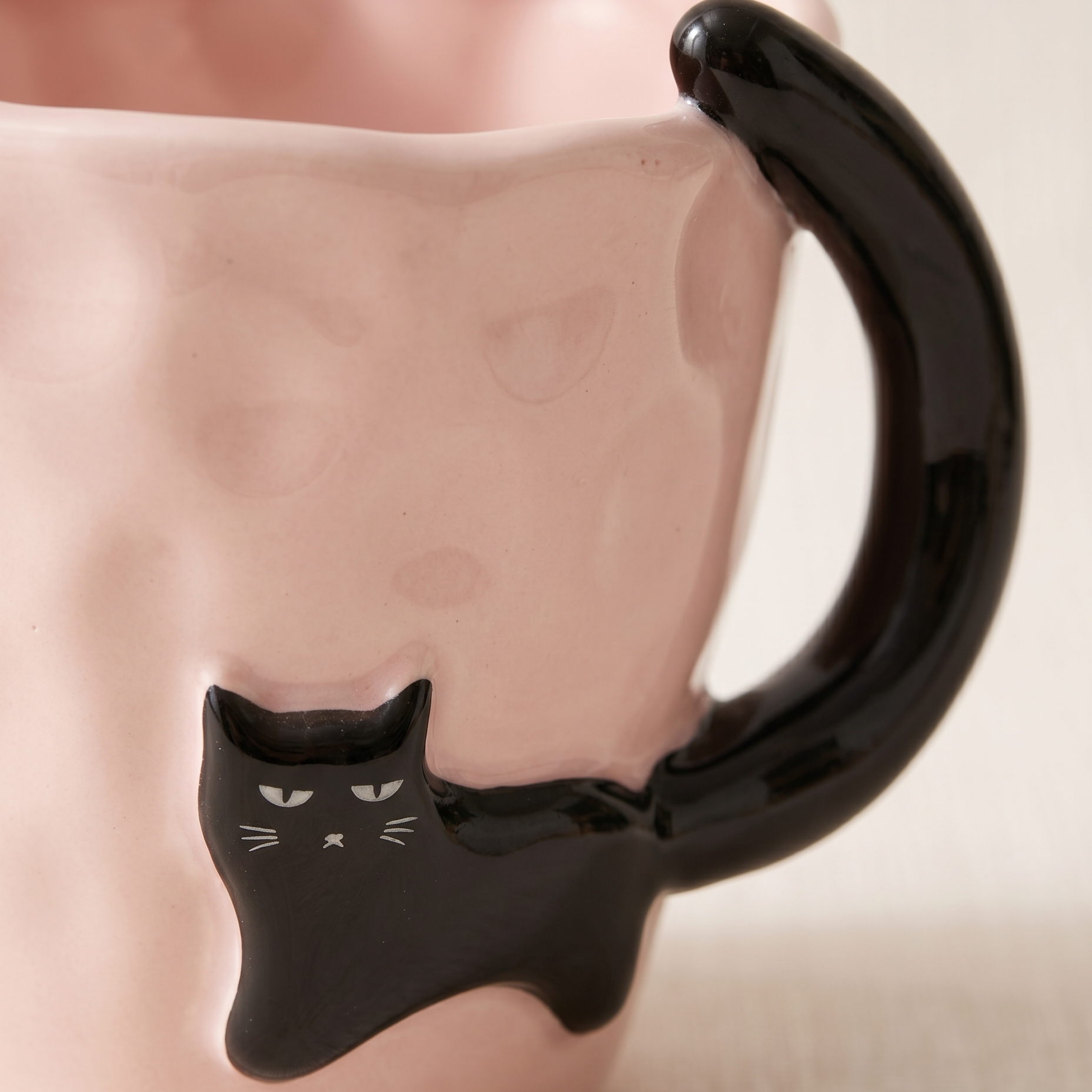 Noir Cat Embossed Ceramic Mug gift box - MoriMori Home