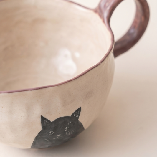 Shadow Cat Hand-Kneaded Ceramic Bowl · 5.9"