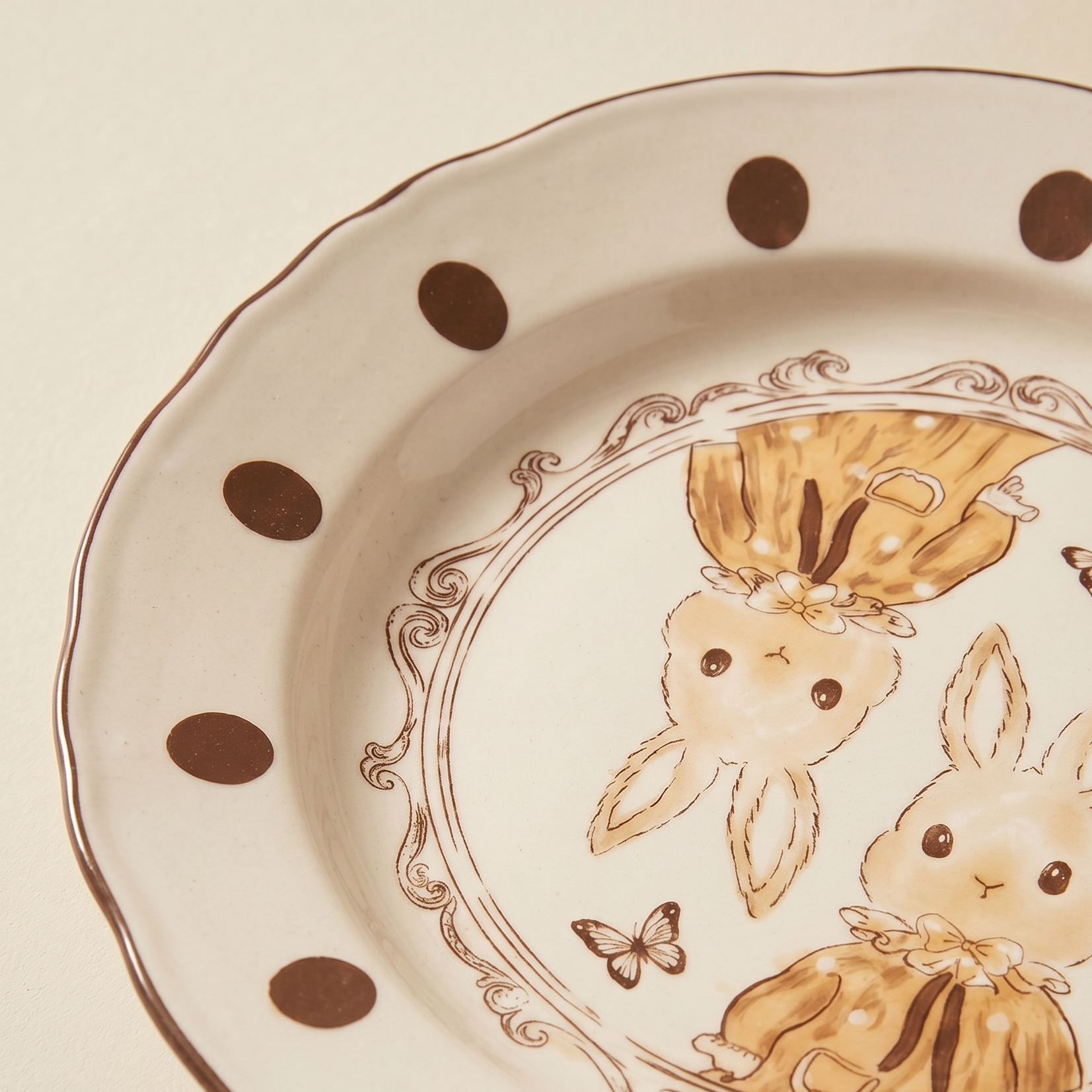 Hana Rabbit Ruffled Ceramic Plate top view - MoriMori Home